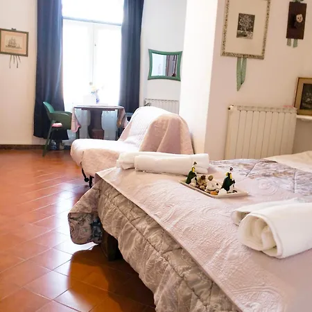 Guest house In 20 Steps From And 20 Minutes From The Cinque Terre By Train Moneglia
