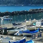 Bb Margherita Seaside, 20 Minutes From The Cinque Terre By Train Moneglia